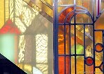 Glas in lood van Kees Kuiler, van buiten gezien.
<br/>
Gert-Jan Lobbes, 2015